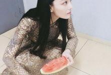 吃瓜裙分享,揭秘吃瓜裙背后的时尚潮流与社交现象